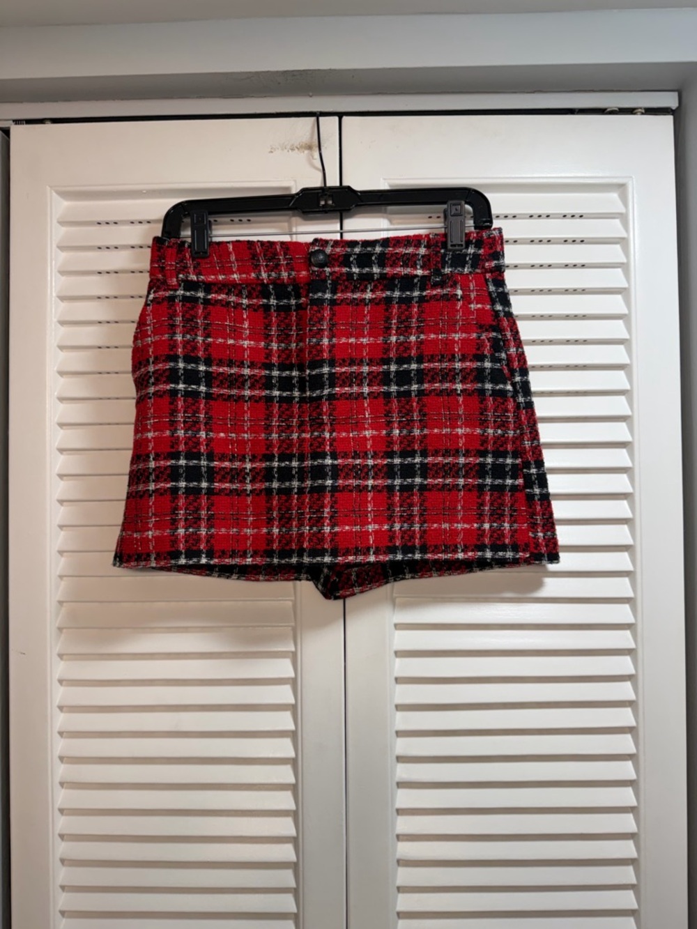 Zara Red and Black Plaid Tweed Skort